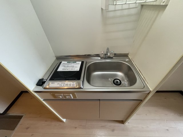 キッチン　火を使わず安心のIHコンロ付きキッチンです！