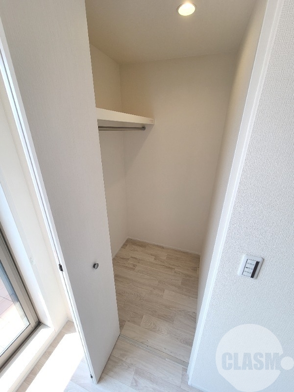 収納　ウォークインクローゼット