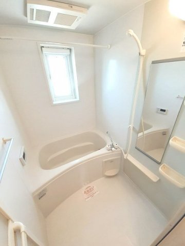 バス・シャワールーム　日々の疲れを癒すお風呂付です
