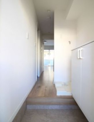 玄関　同施工参考写真となります