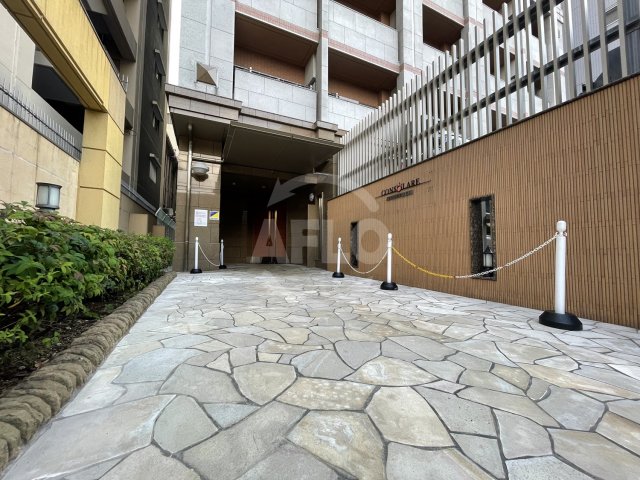 エントランス　コンソラーレ土佐堀　エントランス
