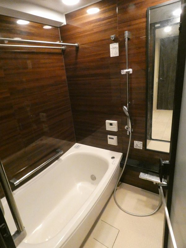 バス・シャワールーム