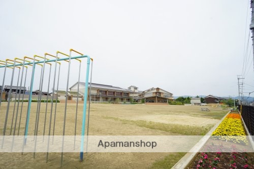 小学校　川西町立川西小学校（小学校）まで2574m