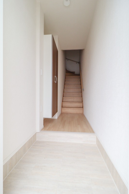 玄関　図面と現状に相違がある場合には現状を優先