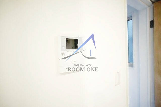 セキュリティ　モニター付きインターホンです。