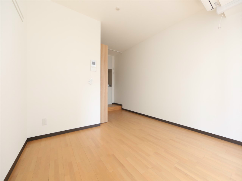 その他　洋室7.7帖　ウォークインクローゼット（収納充実してます）