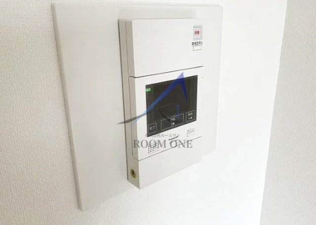 セキュリティ　モニター付きインターホンです。