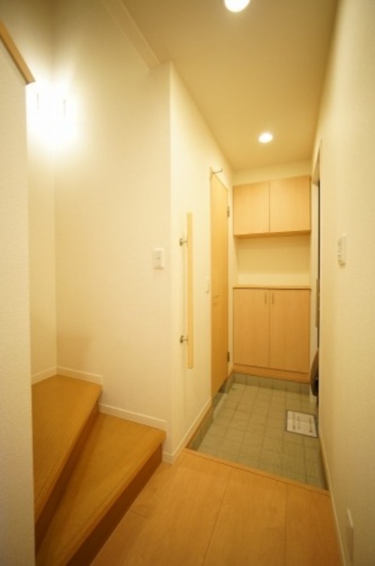 玄関　図面と現状に相違がある場合には現状を優先