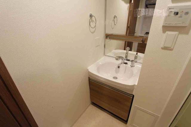 洗面設備　※他物件写真参照
