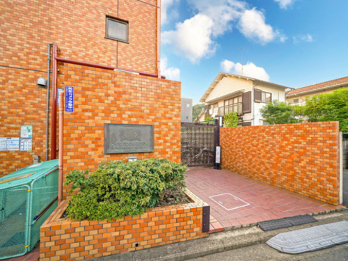 エントランス　2021年3月撮影