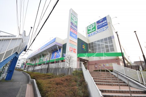 スーパー　サミットストア権太坂スクエア店（スーパー）まで792m