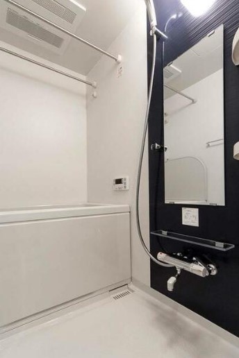 バス・シャワールーム　※こちらの写真は他部屋になり参考写真です