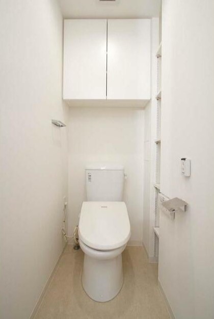 トイレ　※こちらの写真は他部屋になり参考写真です