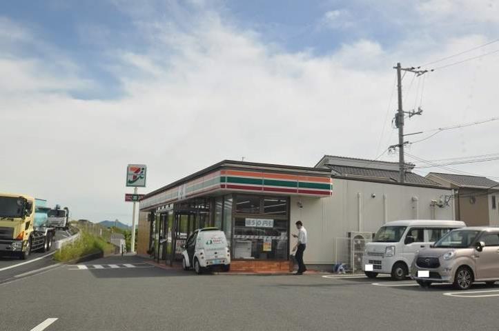コンビニ　セブンイレブン 岡山海吉店（コンビニ）まで2023m