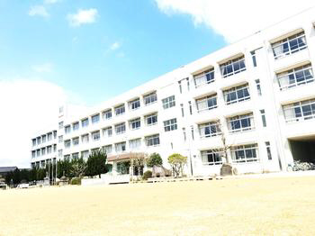 小学校　高浜小学校（小学校）まで1623m