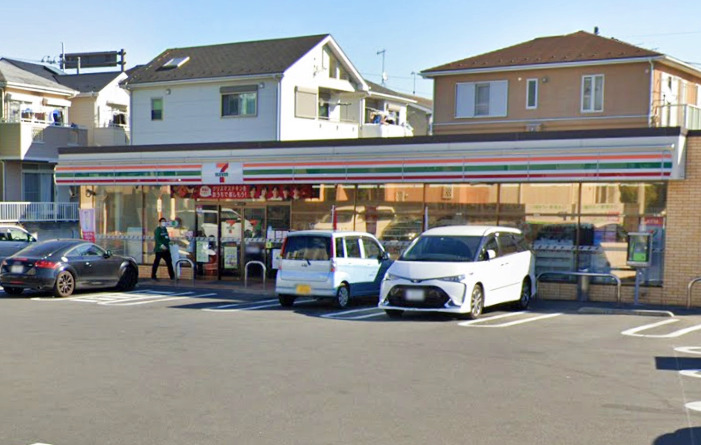 コンビニ　セブンイレブン（コンビニ）まで459m