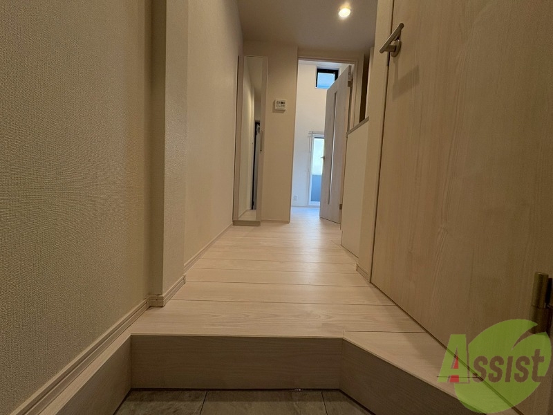 玄関　玄関から撮影しました。イメージを掴んでください。