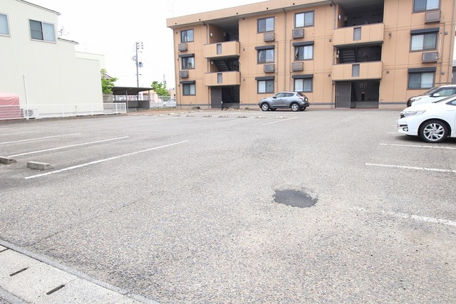 駐車場　駐車場です