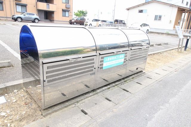 その他共有部分　敷地内ゴミ置場です