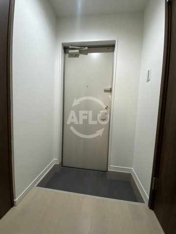 玄関　H-Maison大正II（アッシュメゾン大正ツー）　玄関