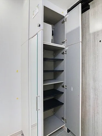 玄関　沢山の靴が収納できるシューズボックスです