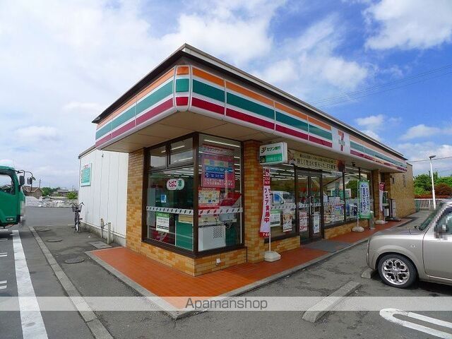 コンビニ　セブンイレブン　太田市市場町（コンビニ）まで900m