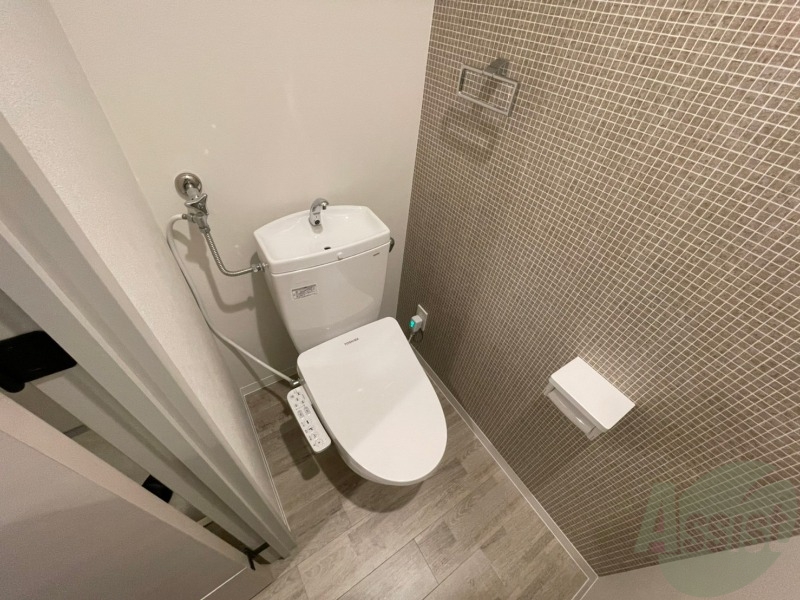 トイレ　ウォシュレット機能がついたトイレ。安心して使用できますね。