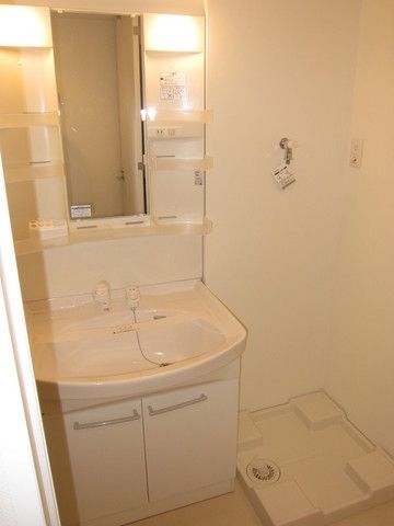 洗面設備　★★嬉しい洗髪化粧台★★