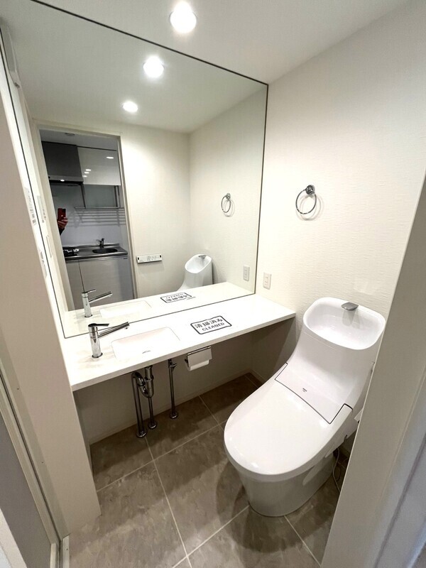 洗面設備　※別号室の参考写真です