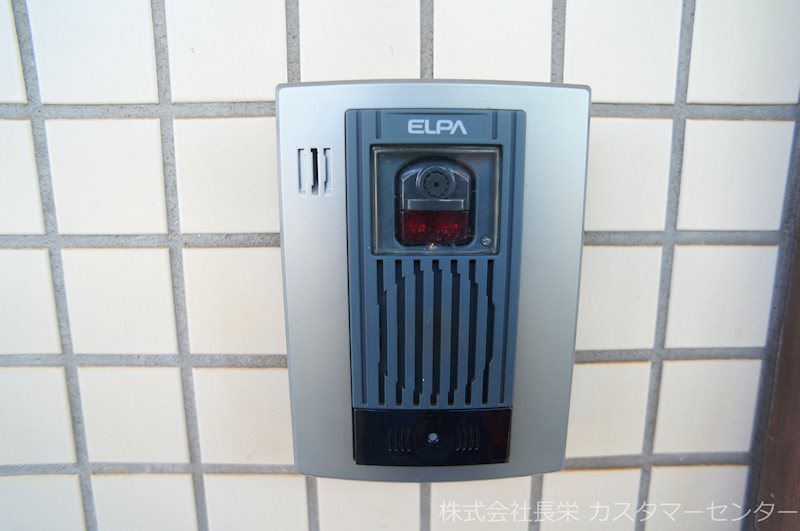 玄関　※同建物参考写真です（実際のお部屋とは異なります）