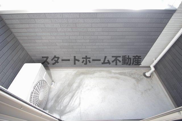 バルコニー　落ち着いた時間を過ごせるバルコニーです