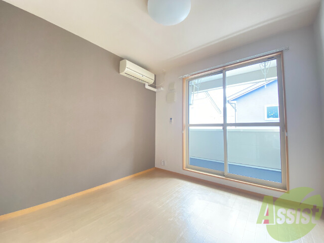 居室・リビング　広めのリビングでのびのび生活出来そうですね。