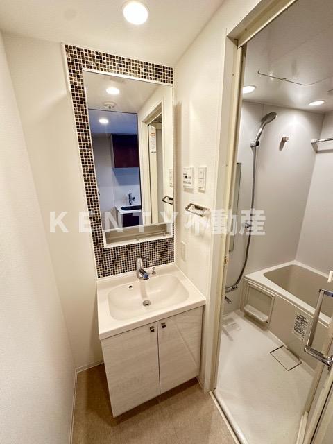 洗面設備　広い洗面スペース