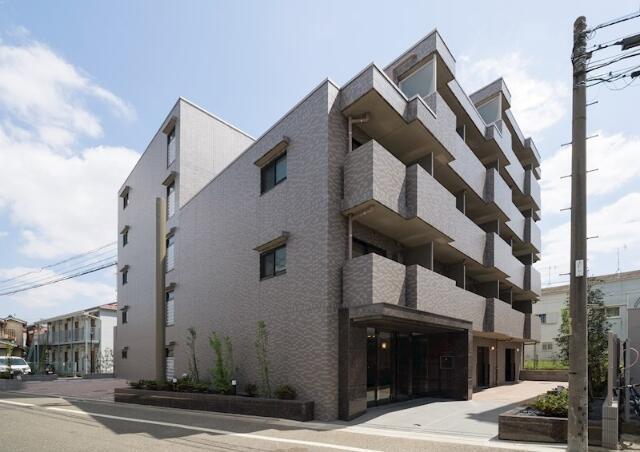 建物外観　外観は落ち着いています