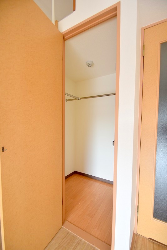 収納　☆奥行きのあるウォークインクローゼットです☆