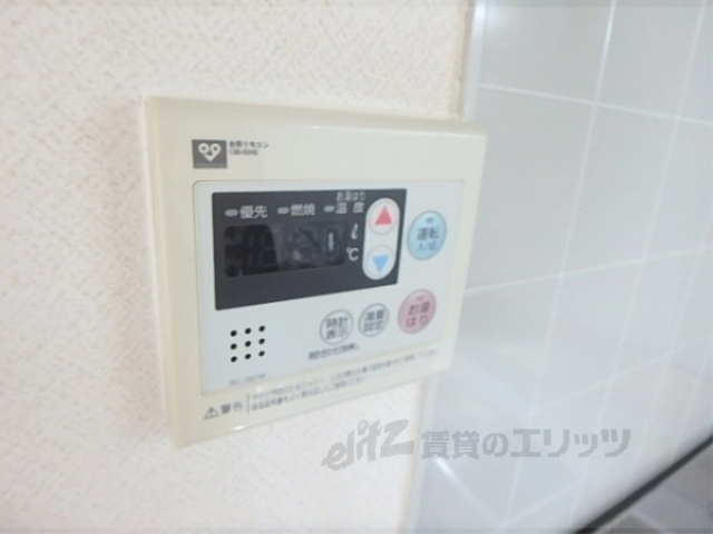 その他設備　給湯器リモコン