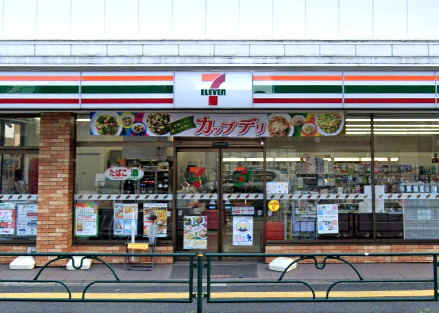 コンビニ　セブンイレブン 文京千石1丁目店（コンビニ）まで123m