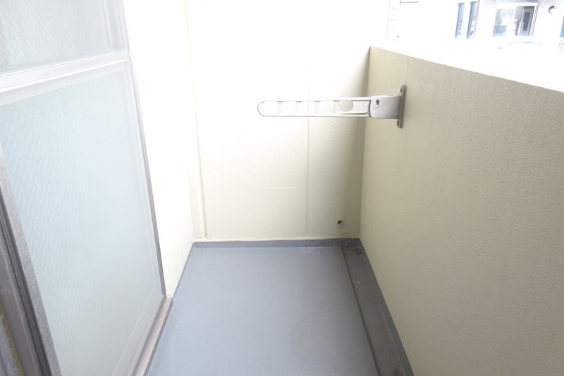 バルコニー　日当たりの良いベランダです。