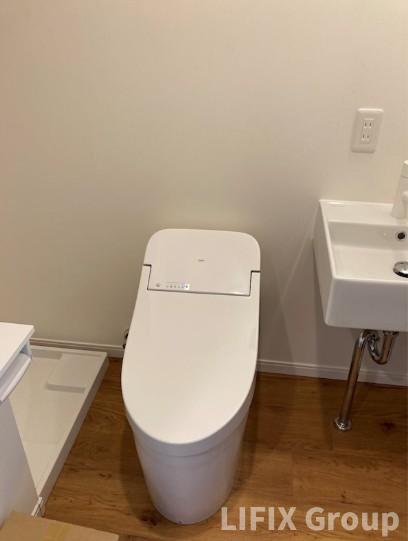 トイレ　トイレ