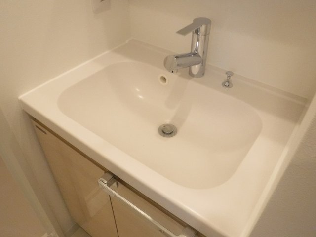 洗面設備　他のお部屋の参考写真となります。