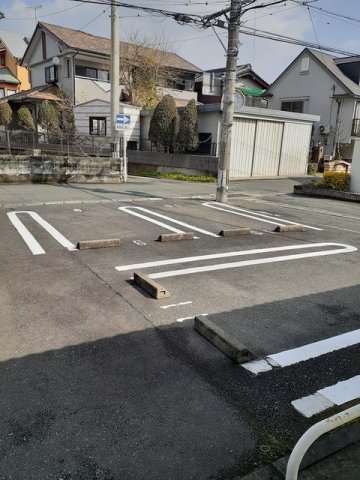 駐車場　駐車スペースもあります☆