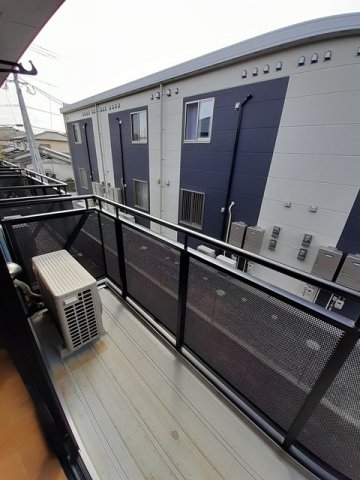 バルコニー　陽当たり良好なバルコニーです♪