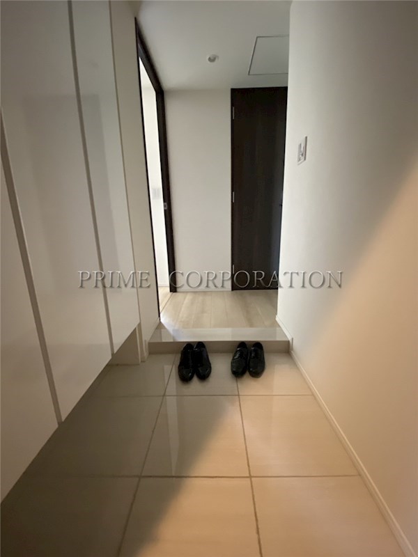 玄関　※参考写真※