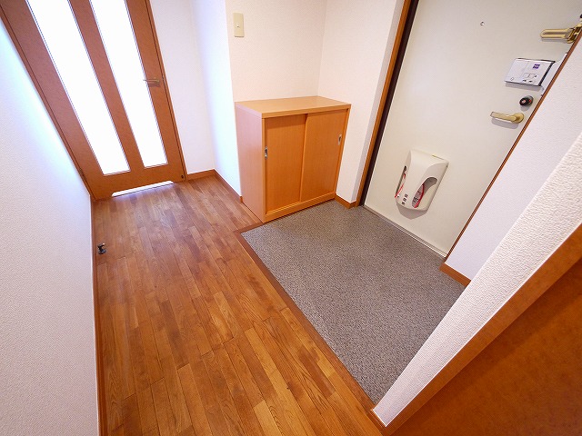 玄関　落ち着いた玄関です