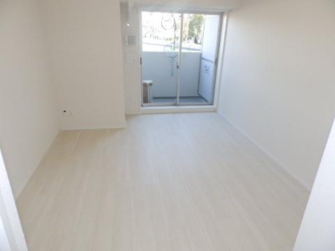 居室・リビング　室内