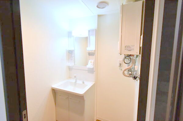 洗面設備　シャンプードレッサー付きです♪