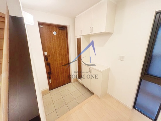 玄関　玄関です。