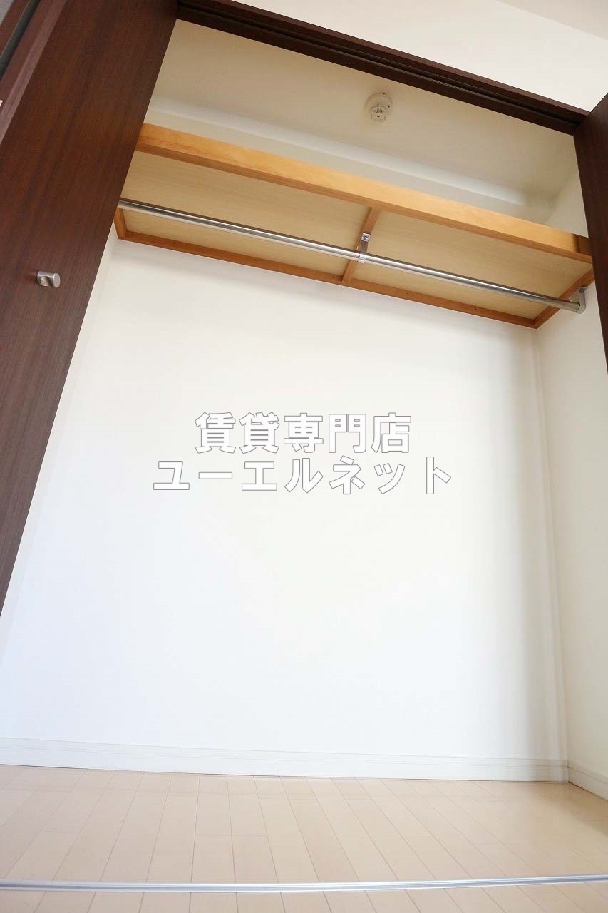 収納　クローゼット付きでお部屋もスッキリ♪