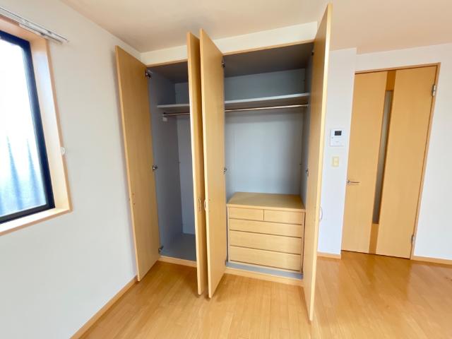 収納　クローゼット