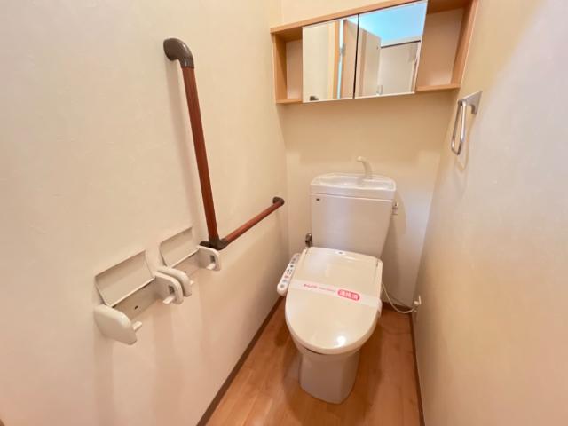 トイレ　シャワー付トイレ